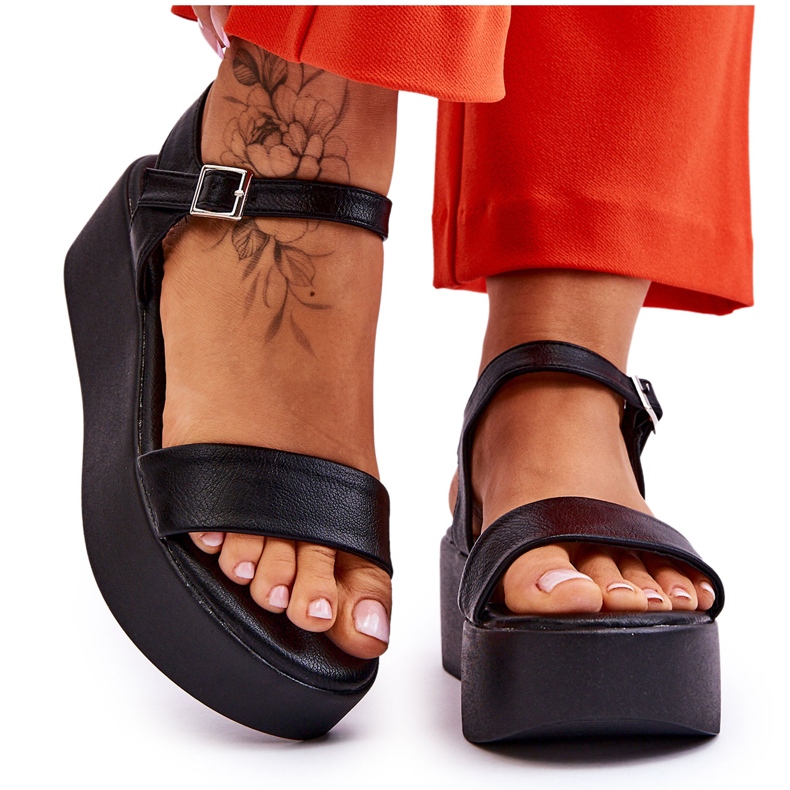 Vinceza Sandales pour femmes sur une plate-forme massive Black Casen le noir Vinceza Sandales pour femmes sur une plate-forme massive Black Casen le noir