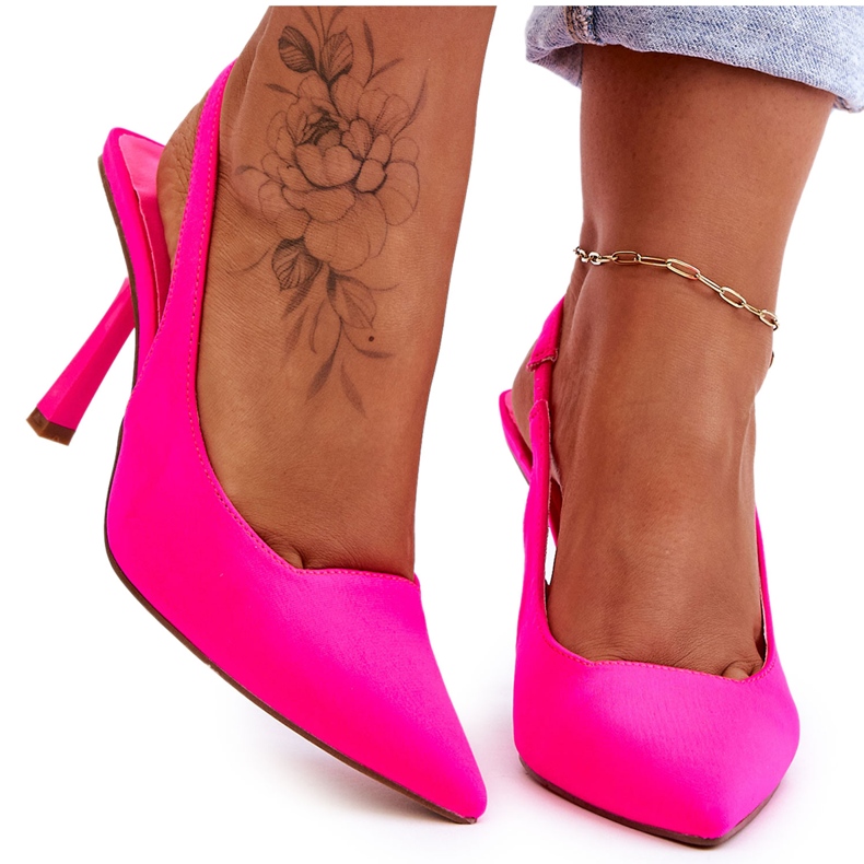 FS1 Pin's Whitley rose fluo classique FS1 Pin's Whitley rose fluo classique