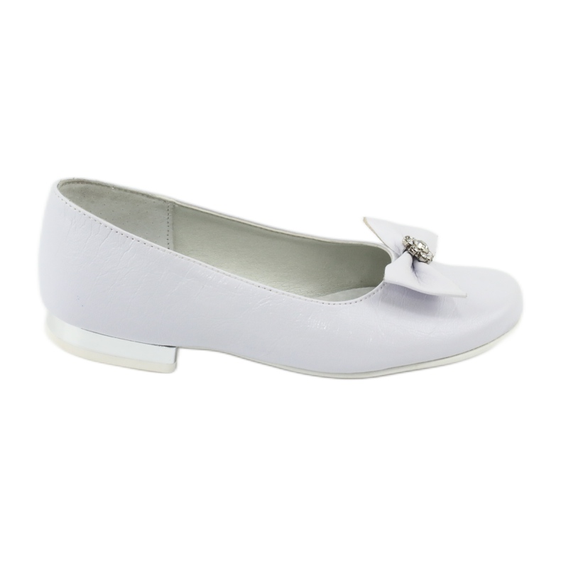 Ballerinas de filles en cuir blanc Miko 800 avec un arc blanche