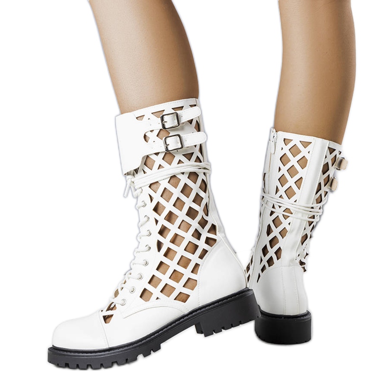 PA1 Bottes blanches ajourées de Minks