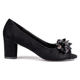 Escarpins à talons élégants de Shelovet le noir