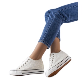 BM Baskets compensées basses blanches Garceau