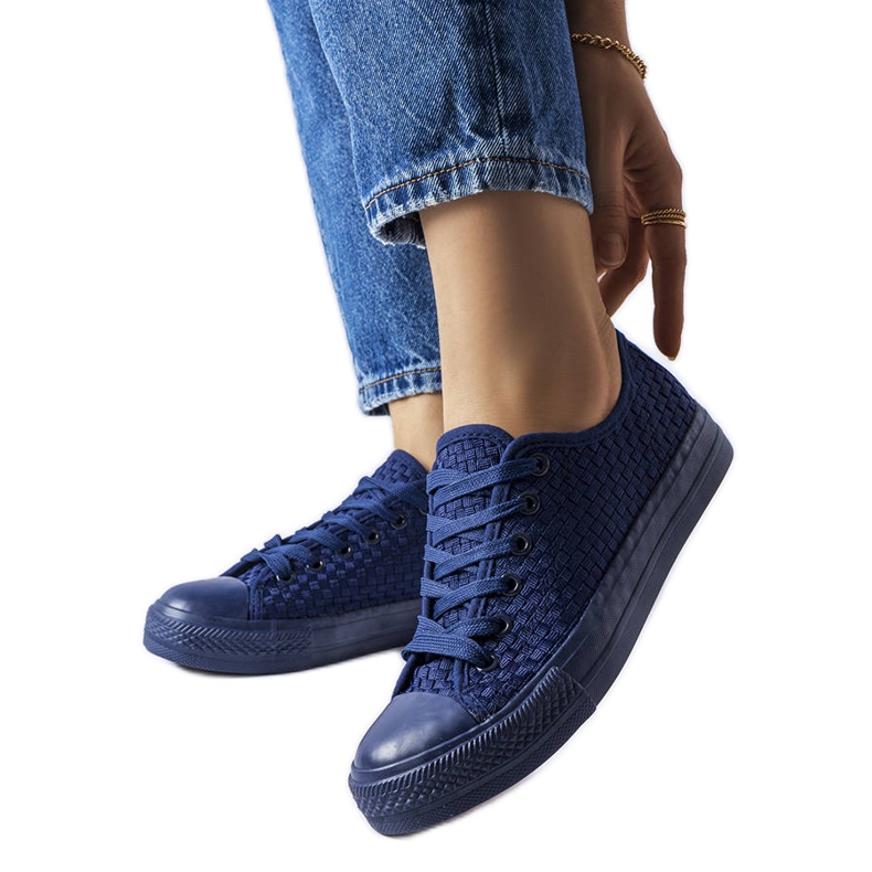 BM Baskets tissées bleu marine de Thibodeau