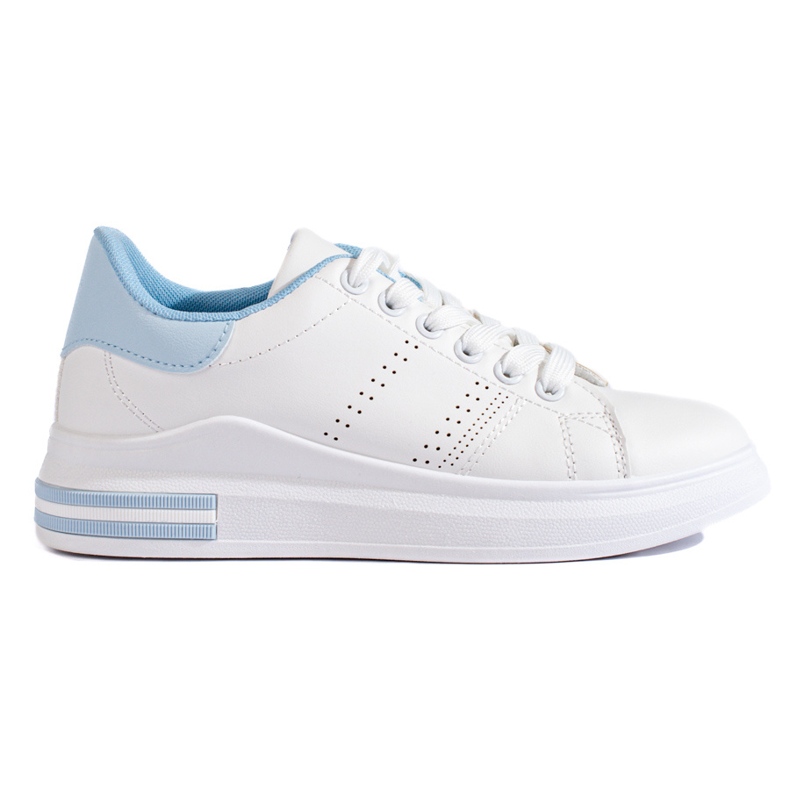 Baskets blanches de chaussures de sport sur la plate-forme Shelovet