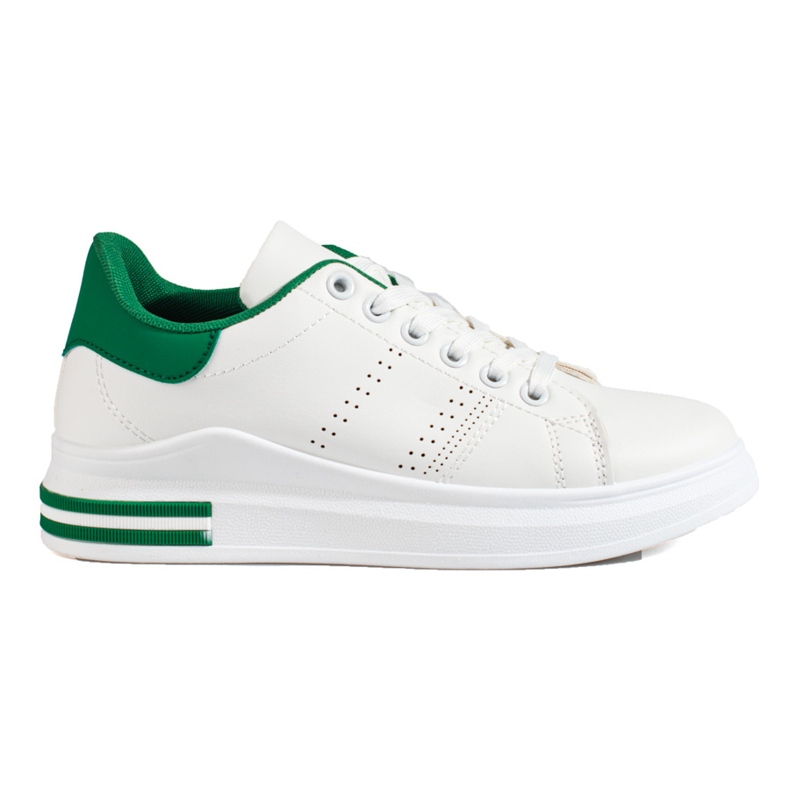 Baskets blanches de chaussures de sport sur la plate-forme Shelovet