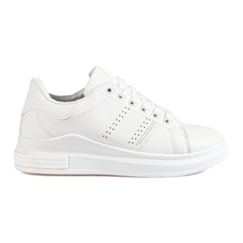 Baskets blanches de chaussures de sport sur la plate-forme Shelovet