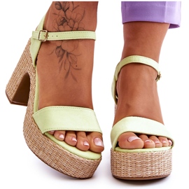 Sandales Confortables En Daim Sur Talon Épais Vert Clair Elishia Sandales Confortables En Daim Sur Talon Épais Vert Clair Elishia