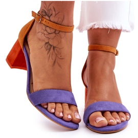 FB1 Sandales à talons bas en daim violet et jaune Quincy
