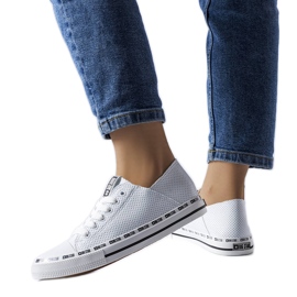 Baskets blanches ajourées Big Star FF274024