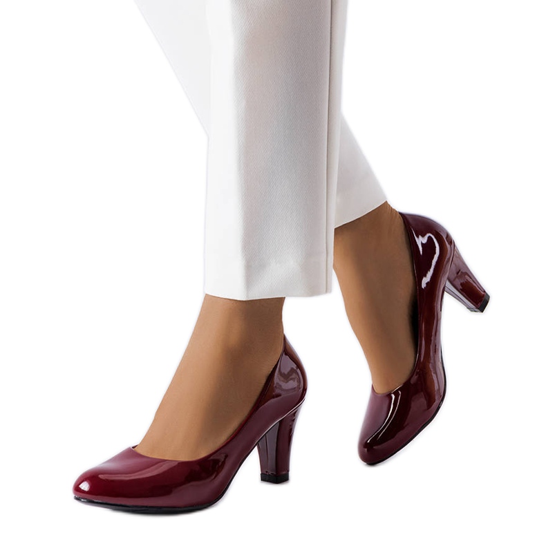 BM Escarpins en cuir verni bordeaux Burkett rouge