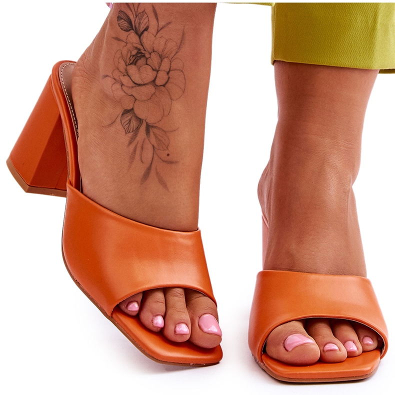 Pantoufles classiques en cuir orange Loara pour femmes