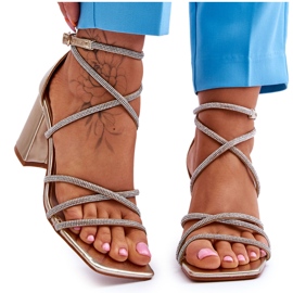 FJ1 Sandales en cuir pour femmes avec talons dorés en zircone Liviano