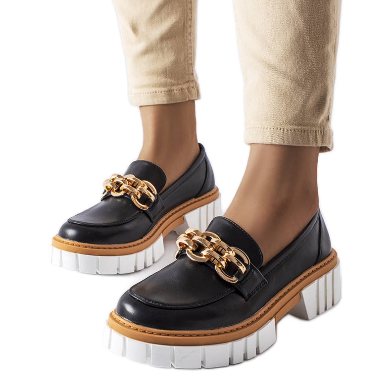 Mocassins noirs à grosse semelle de Casgrain le noir