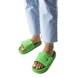 BM Chaussons velcro vert d'Aleron