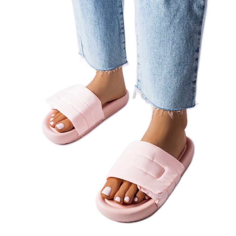 BM Chaussons velcro roses d'Aleron