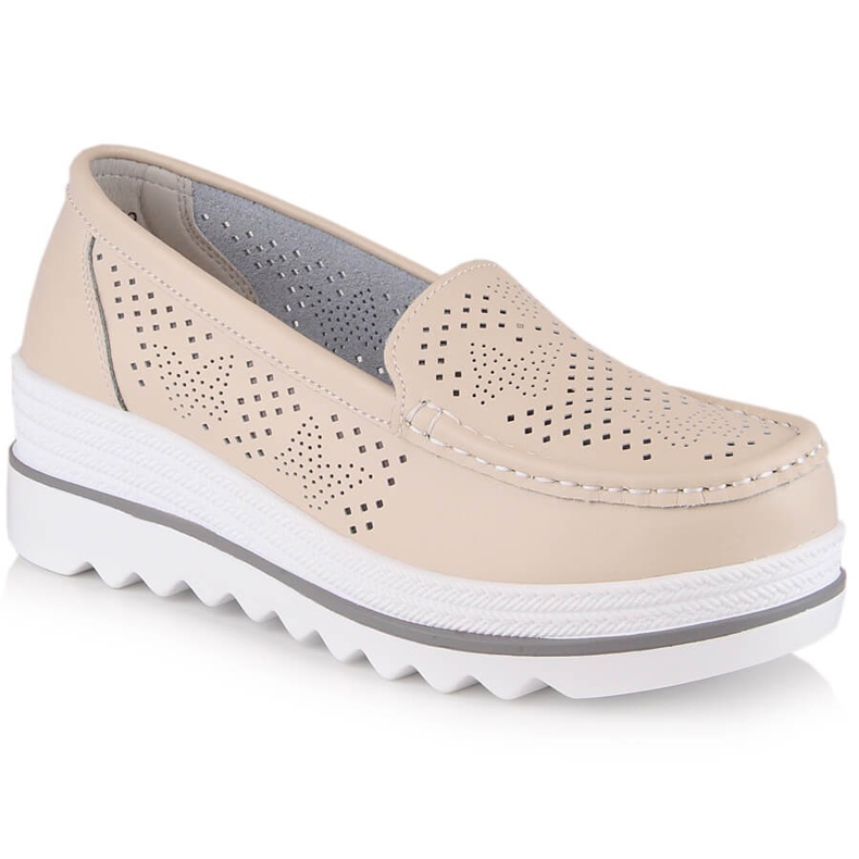 Mocassins en cuir pour femmes sur la plate-forme beige ajourée Artiker 52C2119 Mocassins en cuir pour femmes sur la plate-forme beige ajourée Artiker 52C2119