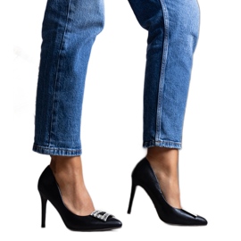 Talons noirs brillants Tyson