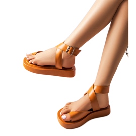 Sandales à plateforme marron de Beauchamp brun Sandales à plateforme marron de Beauchamp brun