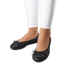 Ballerines Principe noires ajourées le noir
