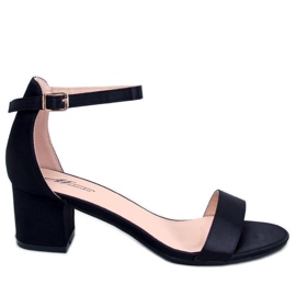 BM Sandales à talons bas de Clarence Black le noir BM Sandales à talons bas de Clarence Black le noir