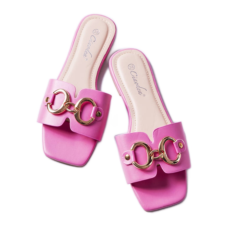 Claquettes élégantes roses avec chaîne de Corbin