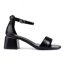 Sandales classiques noires à talons bas de Vinceza