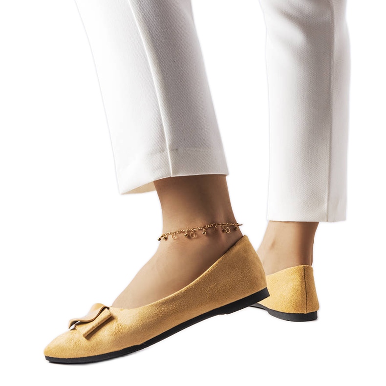 Ballerines beiges ornées de strass Rémy