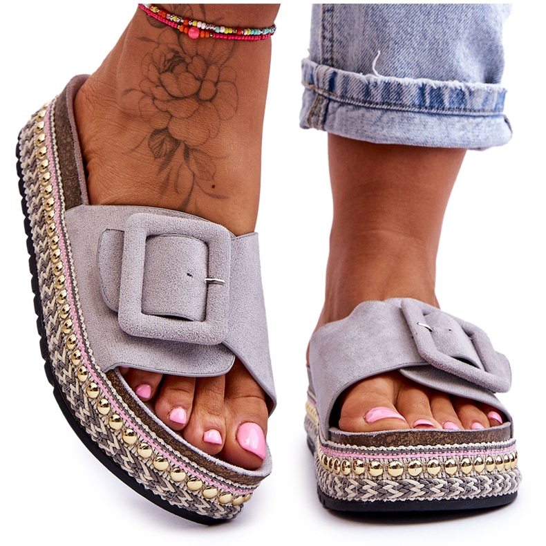 Sandales pour femmes sur une plate-forme décorée Gris Joyce