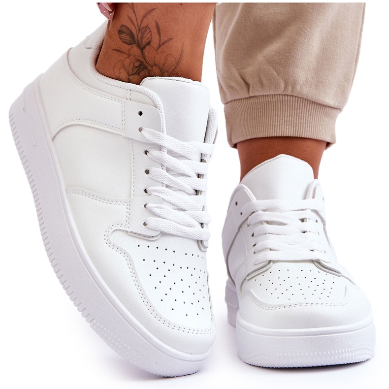 Chaussures de sport classiques sur plateforme Larena blanche Chaussures de sport classiques sur plateforme Larena blanche