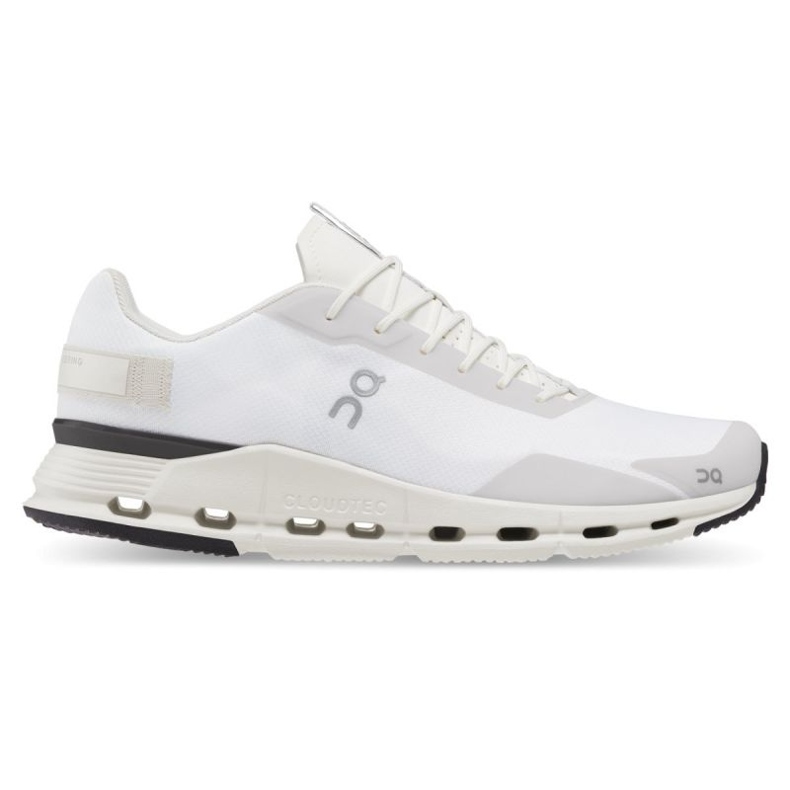 On Running Chaussures de course Cloudnova Form M 2698483 blanche