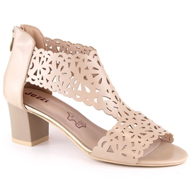 Sandales ajourées beige femme sur le poteau Jezzi RMR1954-8