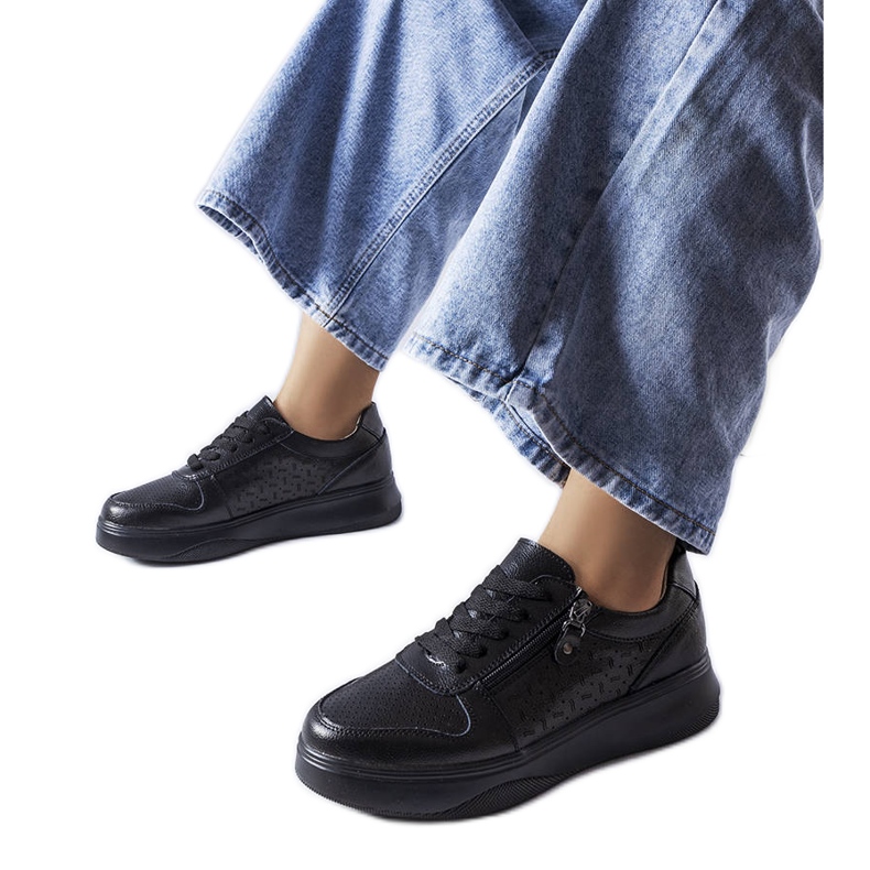 Chaussures en cuir noir ornées d'un zip Jezzi le noir