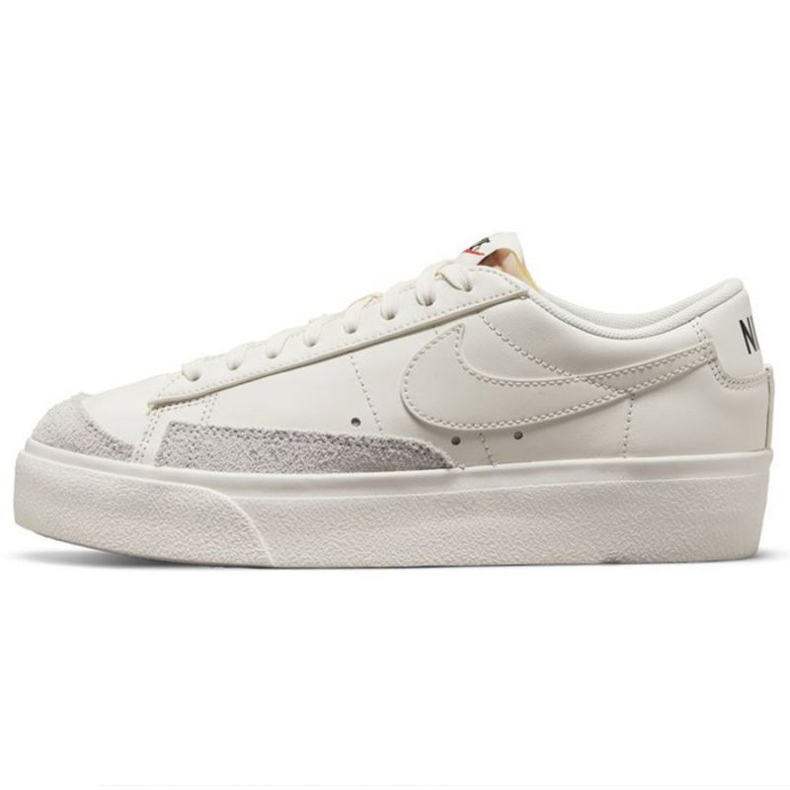 Chaussures Nike Blazer Low Platform M DJ0292-105 blanche