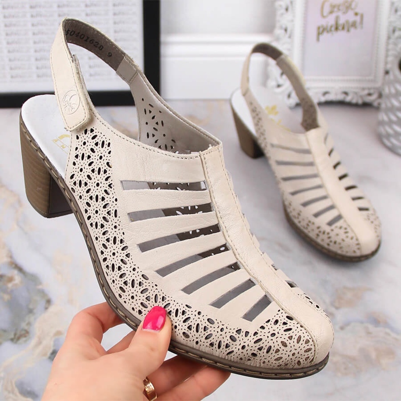 Rieker 40959-60 sandales à talons hauts en cuir beige