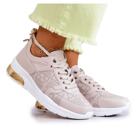S.Barski Baskets de sport en cuir pour femmes sur un coin beige