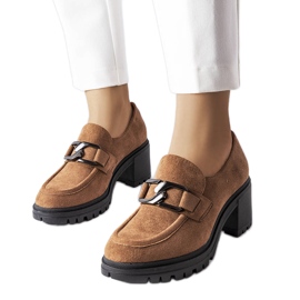 Chaussures marron avec une semelle intérieure en cuir de Vinceza brun