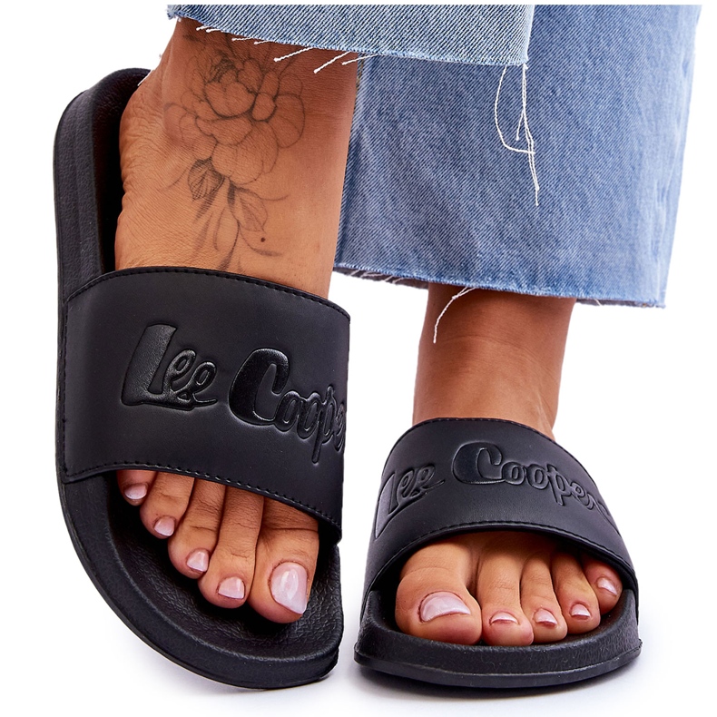 Chaussons Lee Cooper LCW-23-42-1732 pour Femme Noir le noir