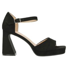 Sandales en daim féminin sur l'insert Filippo DS4489 / 23 en cuir noir le noir