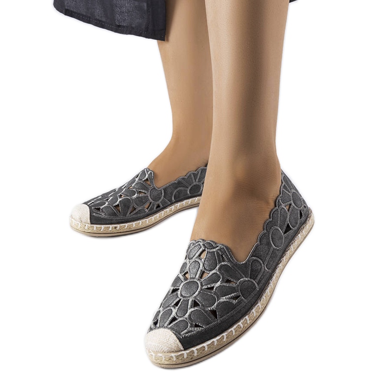 Espadrilles ajourées grises de Lamarre