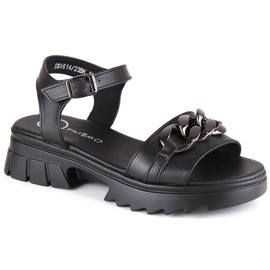 Sandales en cuir avec une chaîne Filippo DS4614 noir le noir