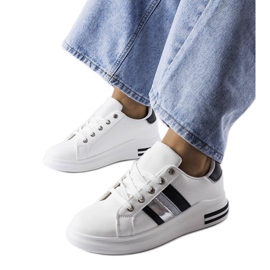 Baskets plateformes noires et blanches Sacaton