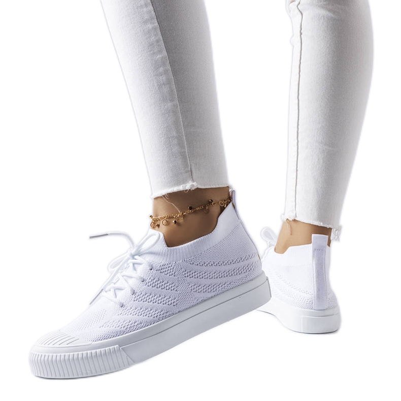 Baskets blanches en tissu stretch de Polaire