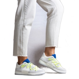 Baskets grises à lacets fluo de chez Aucoin blanc