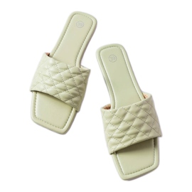 Pantoufles élégantes vertes avec matelassage de Labrie Pantoufles élégantes vertes avec matelassage de Labrie