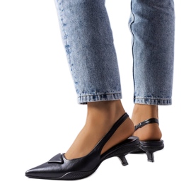 Sandales noires à petits talons Labonté