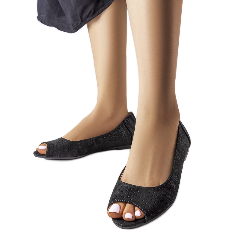 Ballerines noires ajourées de Lavoie le noir