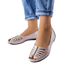 Ballerines à découpes métallisées argentées Fongemie