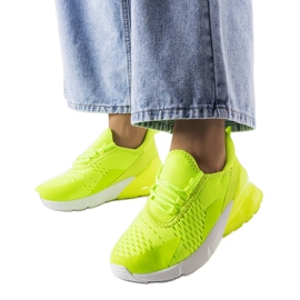 Baskets de sport fluo vert court Baskets de sport fluo vert court