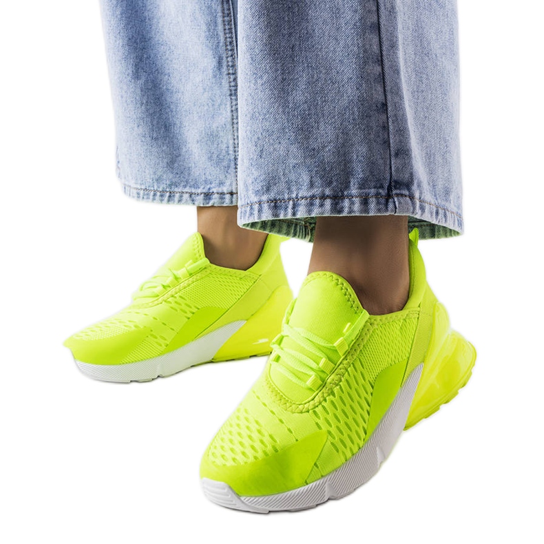 Baskets de sport fluo vert court