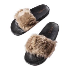 Babouches beiges avec fourrure de Genevre